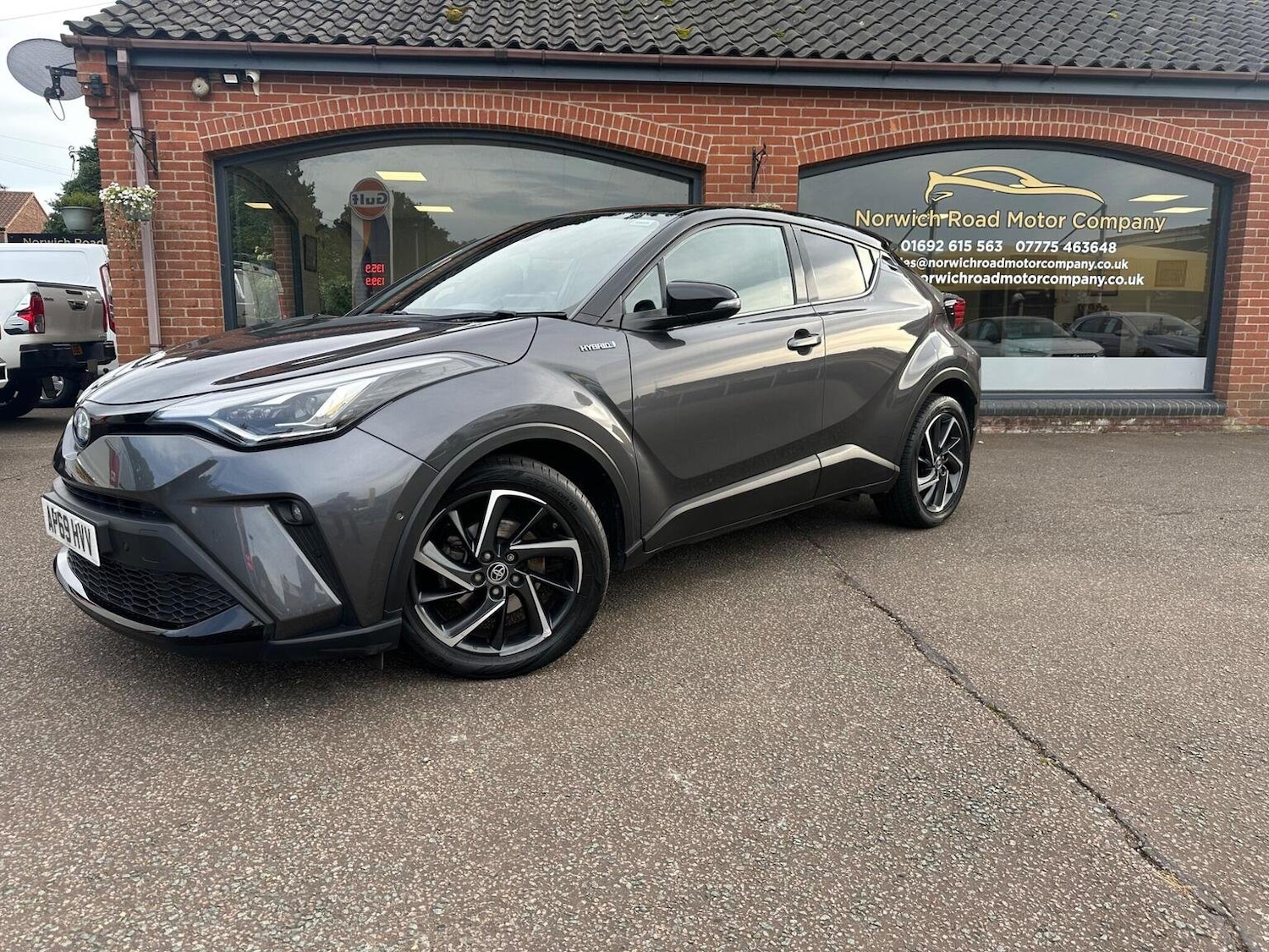 Used Toyota C-HR 2020 for sale - 76794185: Photo 5