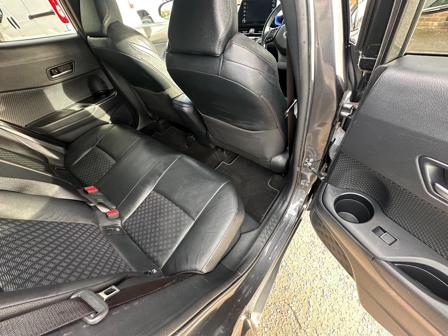 Used Toyota C-HR 2020 for sale - 76794185: Photo 55