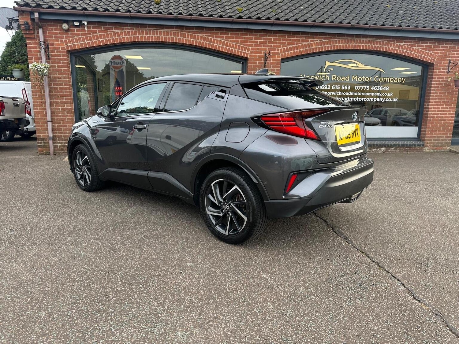 Used Toyota C-HR 2020 for sale - 76794185: Photo 7