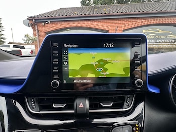 Used Toyota C-HR 2020 for sale - 76510978: Photo