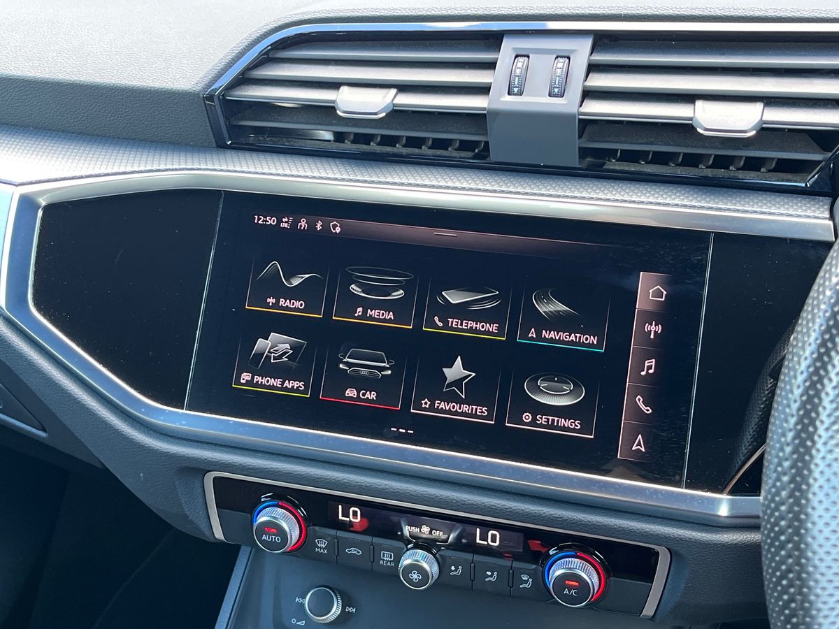 Used Audi Q3 2021 for sale - 76674535: Photo 12