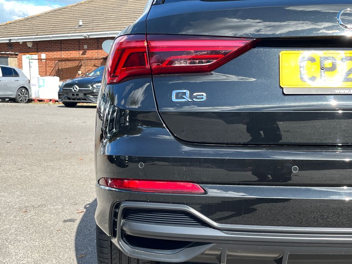 Used Audi Q3 2021 for sale - 76674535: Photo 19