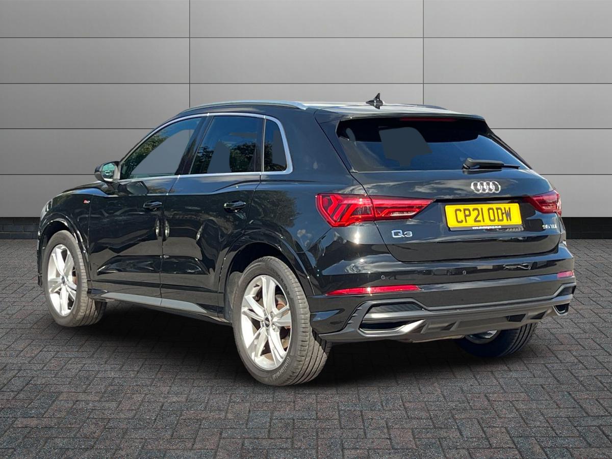 Used Audi Q3 2021 for sale - 76674535: Photo 2