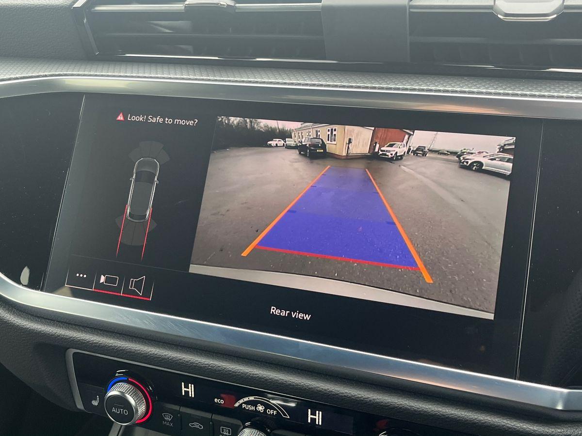 Used Audi Q3 2024 for sale - 76942856: Photo 11