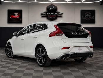 Used Volvo V40 2014 for sale - 79464689: Photo