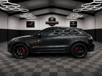 Used Porsche Macan 2023 for sale - 79236153: Photo
