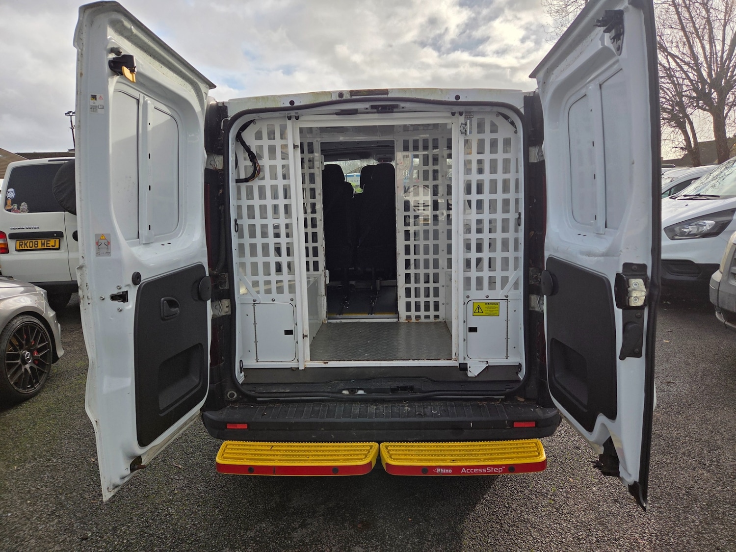 Used Vauxhall Vivaro 2017 for sale - 76741493: Photo 4