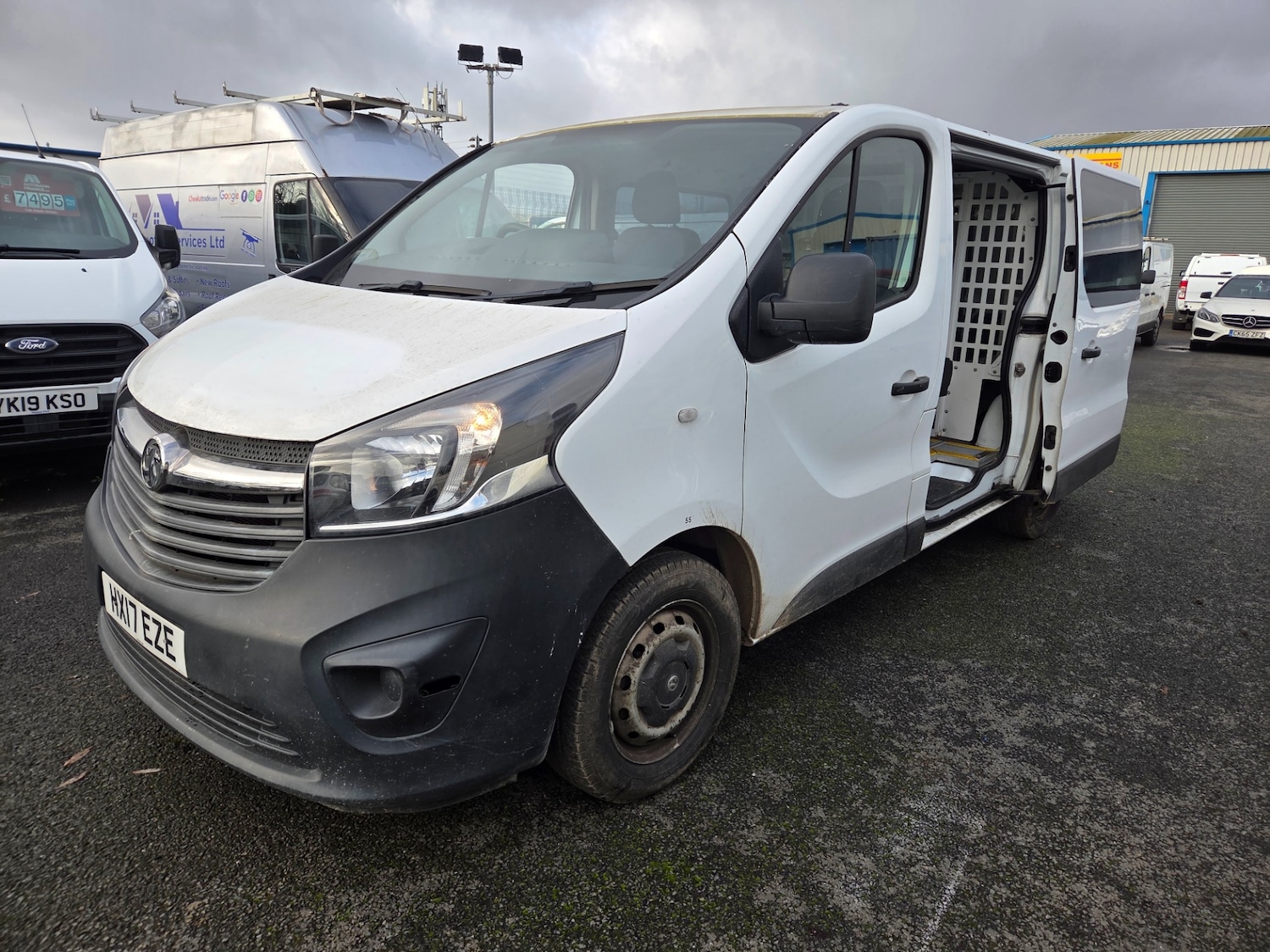 Used Vauxhall Vivaro 2017 for sale - 76741493: Photo 9
