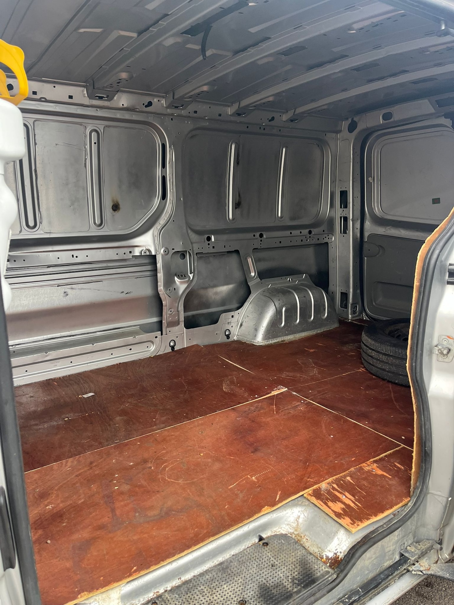 Used Vauxhall Vivaro 2013 for sale - 77679309: Photo 10