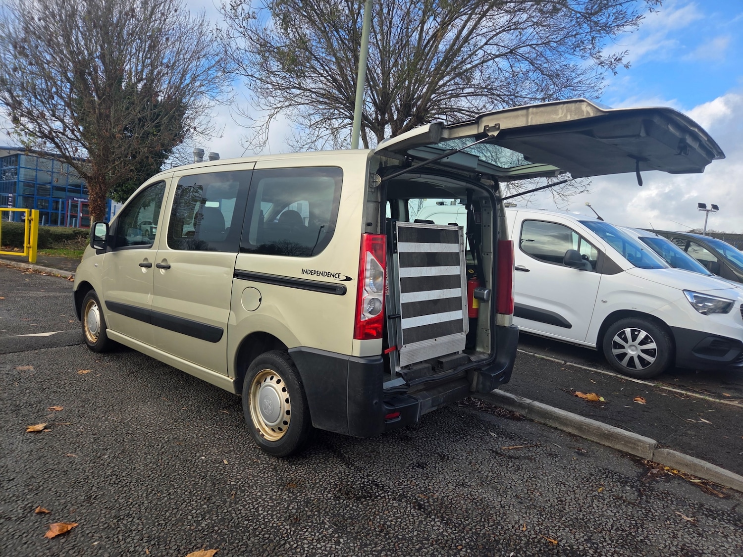 Used Peugeot Expert Tepee 2013 for sale - 76437195: Photo 13