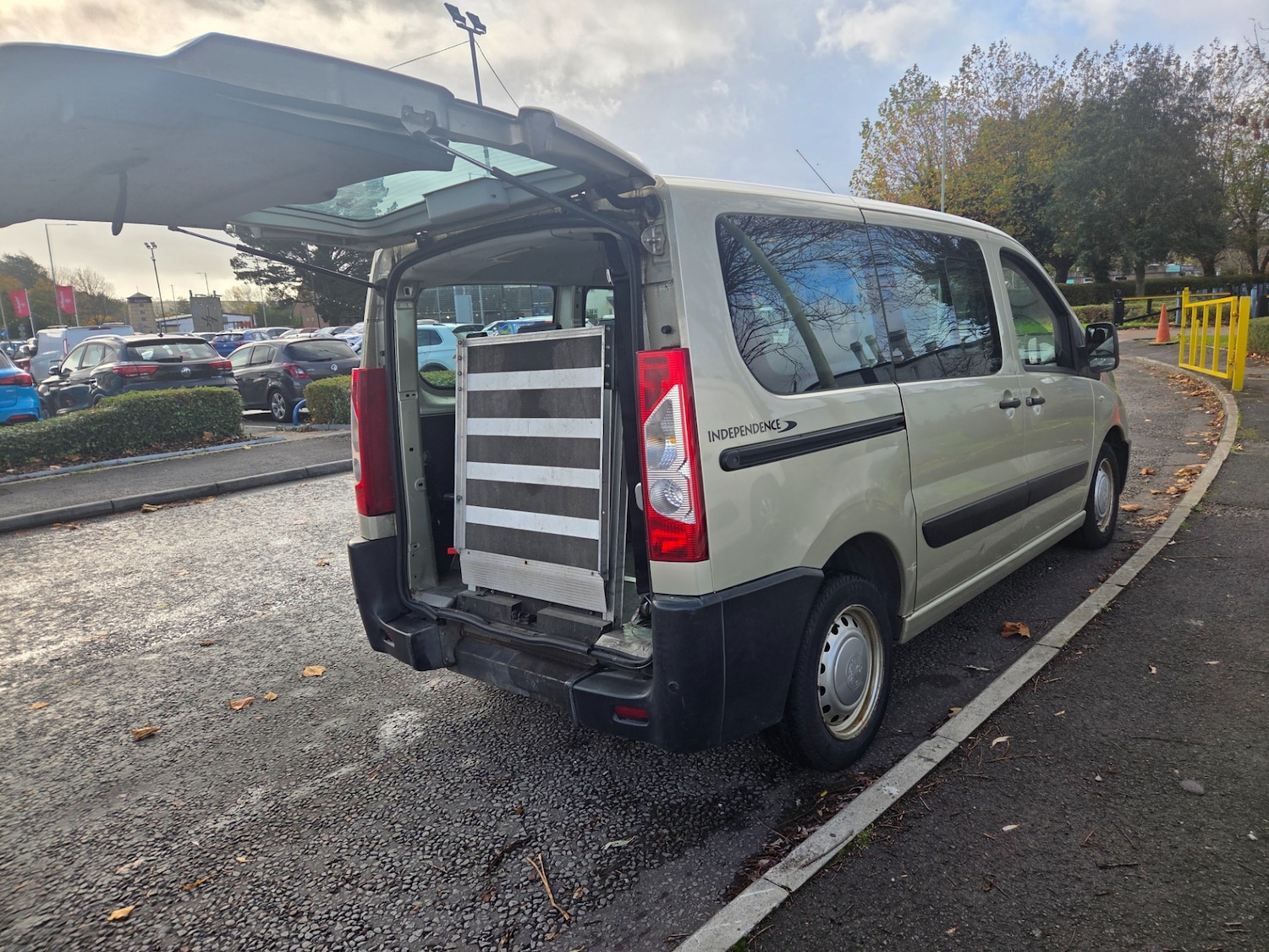 Used Peugeot Expert Tepee 2013 for sale - 76437195: Photo 15