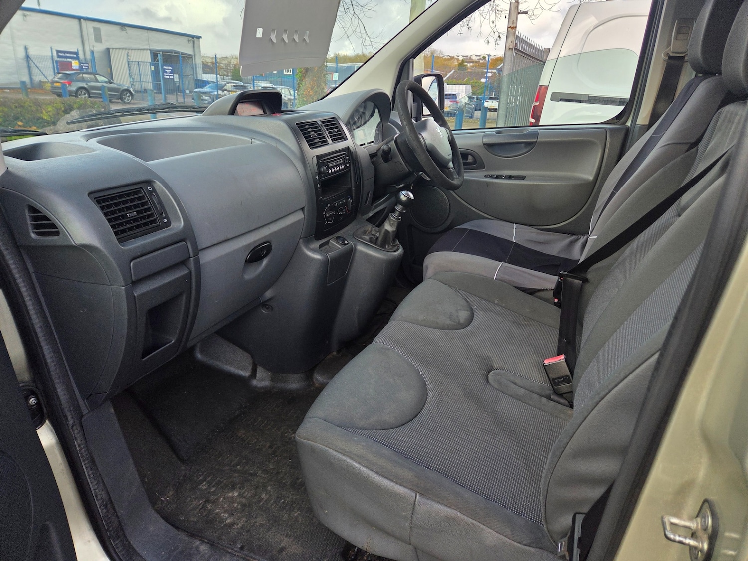 Used Peugeot Expert Tepee 2013 for sale - 76437195: Photo 4