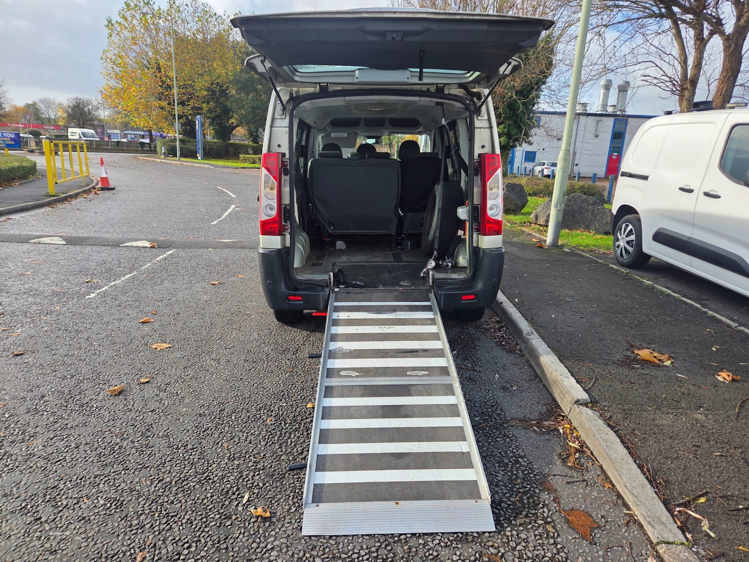 Used Peugeot Expert Tepee 2013 for sale - 76437195: Photo 8