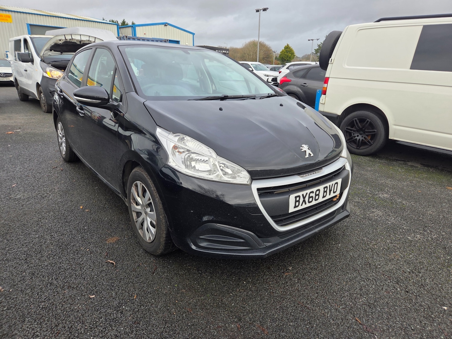Used Peugeot 208 2018 for sale - 76741521: Photo 6