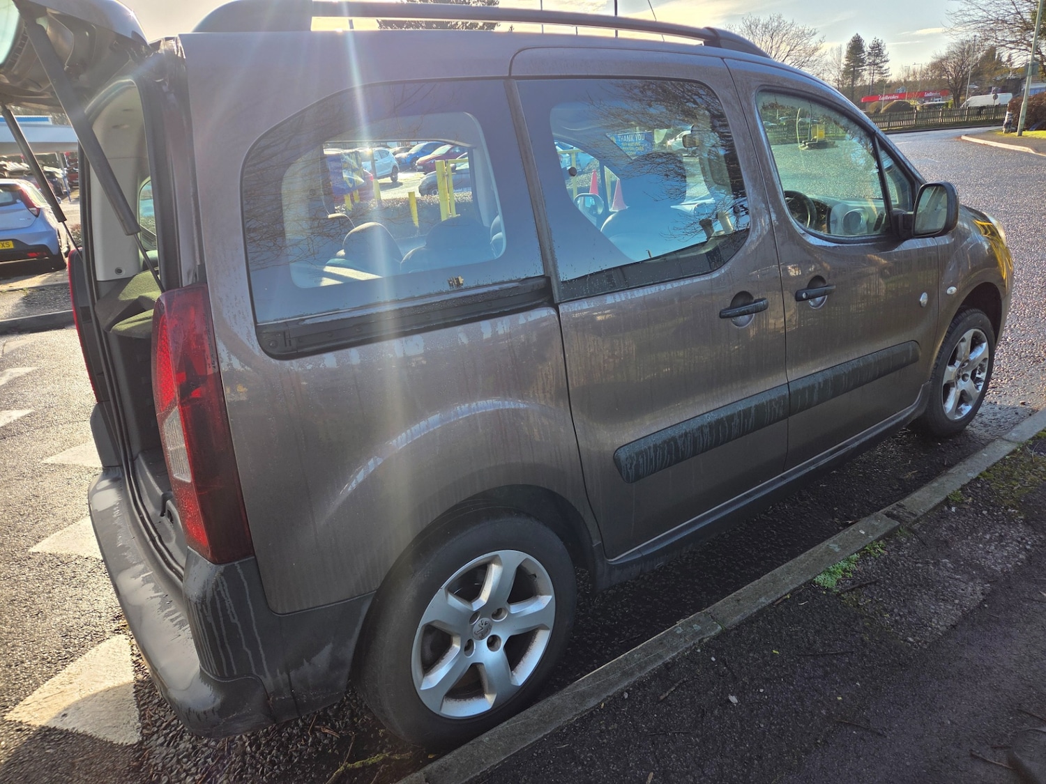 Used Peugeot Partner Tepee 2013 for sale - 77234493: Photo 8