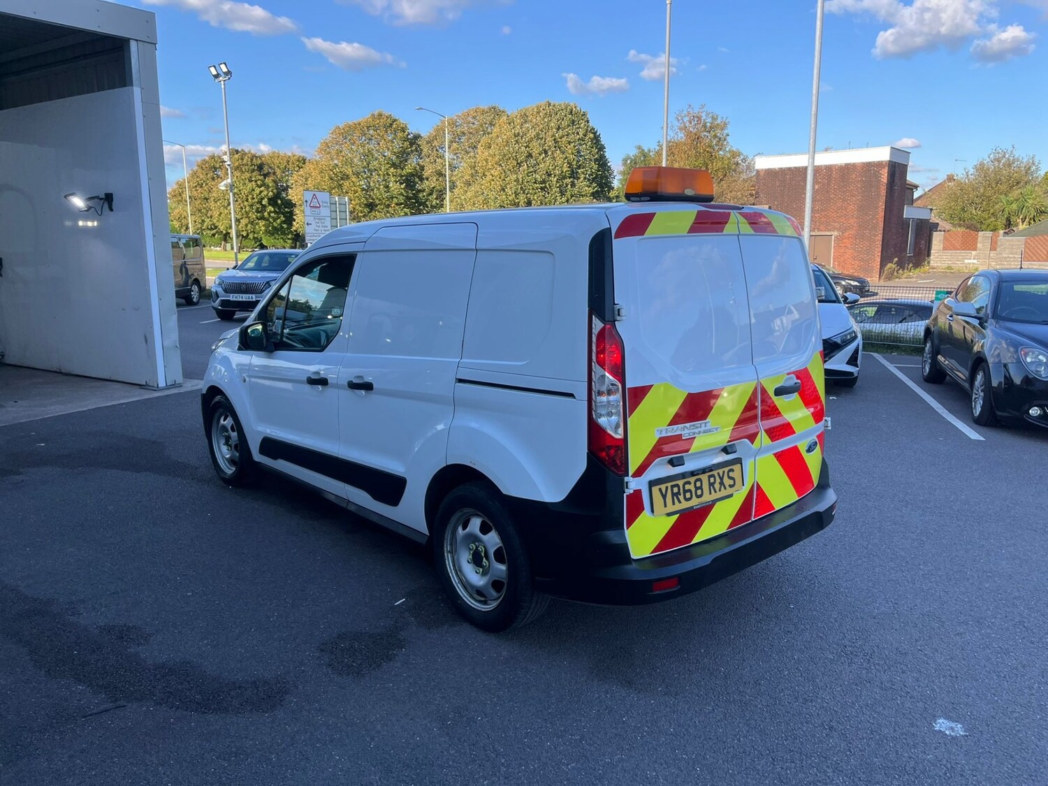 Used Ford Transit Connect 2018 for sale - 76065698: Photo 10