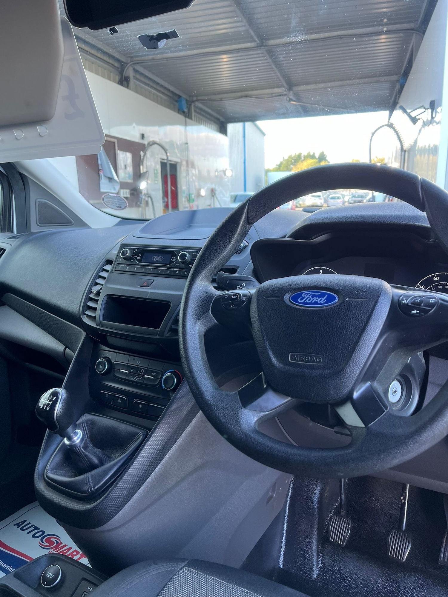Used Ford Transit Connect 2018 for sale - 76065698: Photo 6