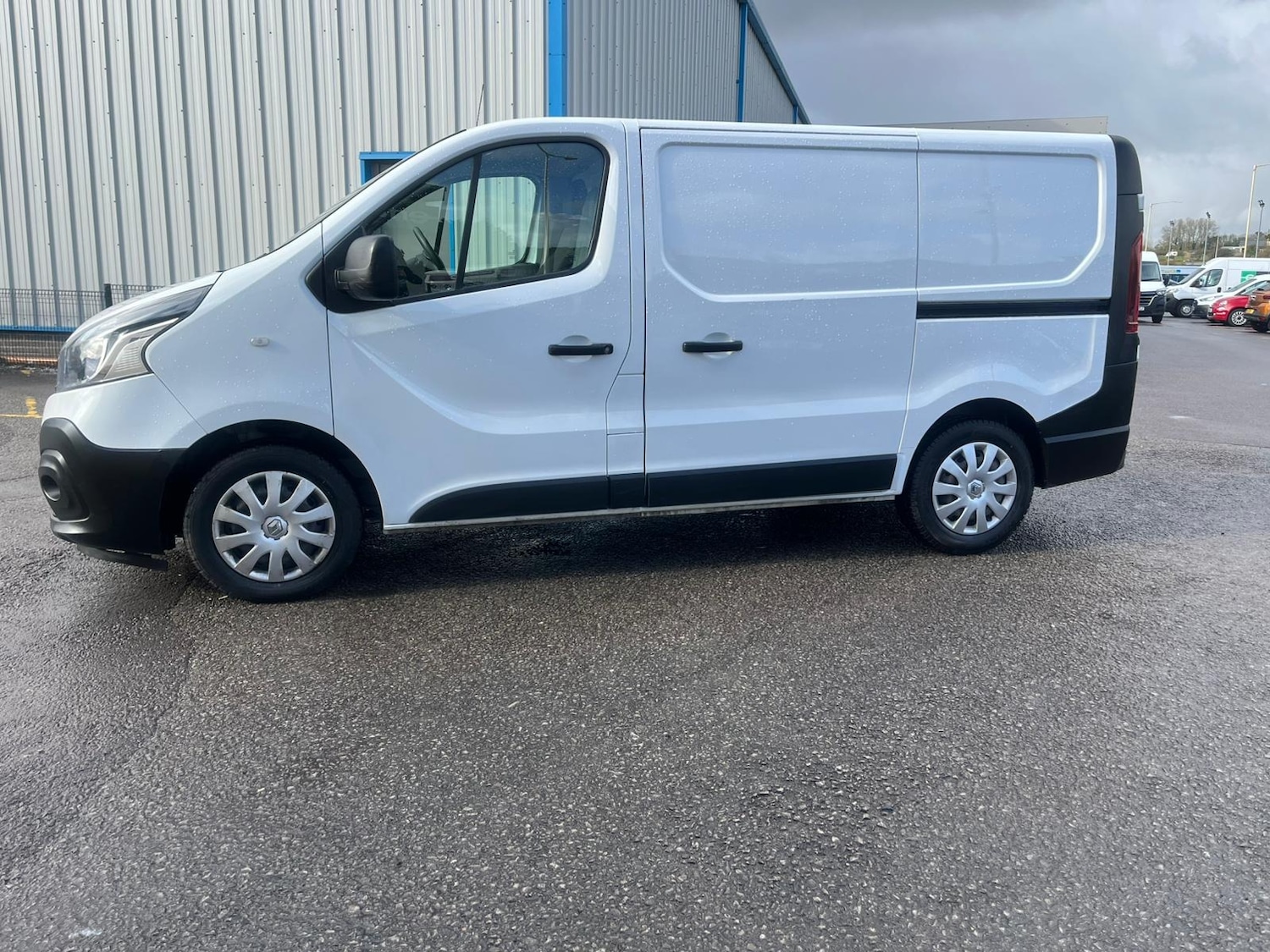 Used Renault Trafic 2021 for sale - 76369203: Photo 2