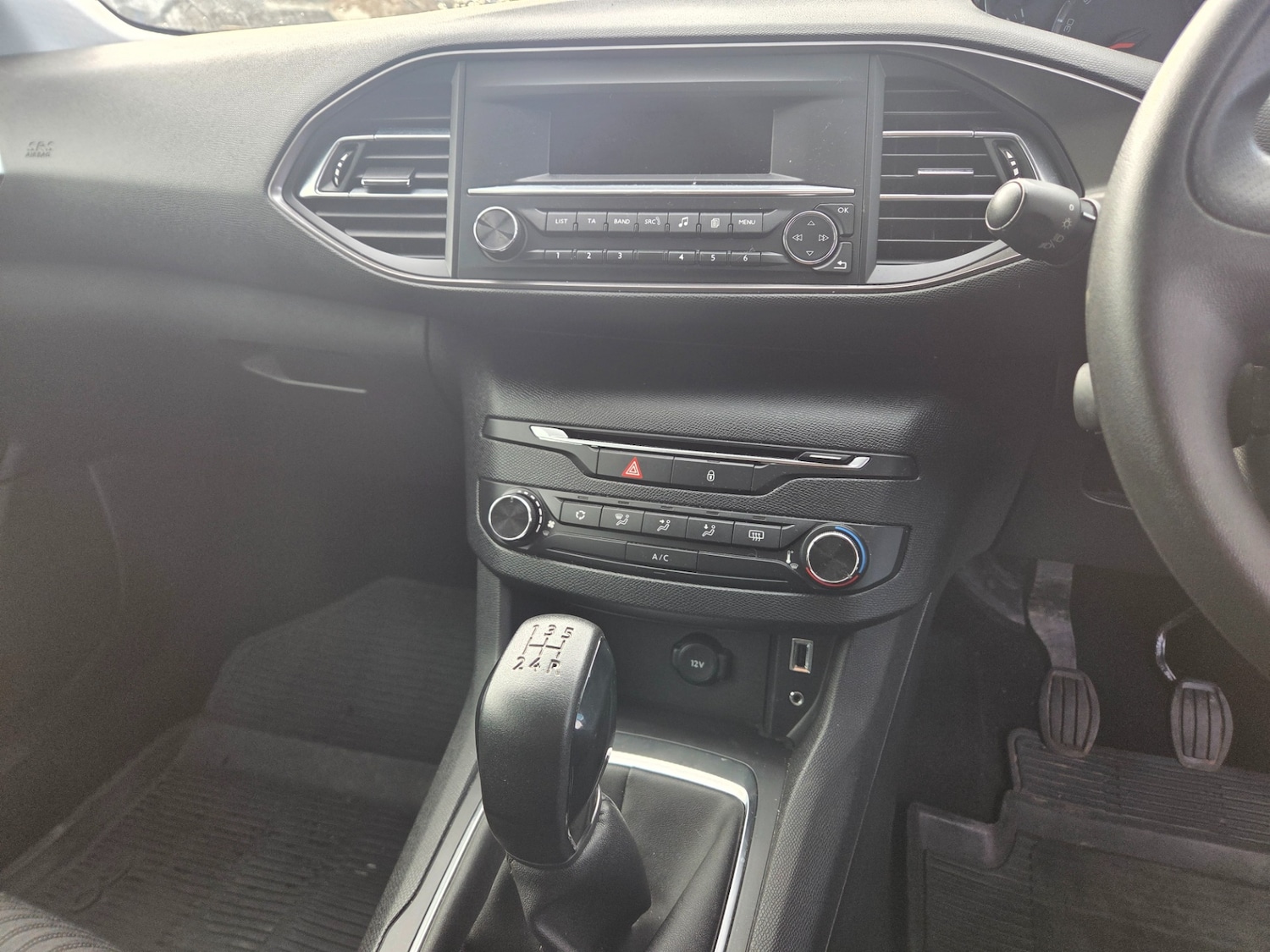 Used Peugeot 308 2016 for sale - 76374806: Photo 12