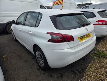Used Peugeot 308 2018 for sale - 77186529: Photo