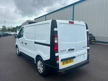 Used Renault Trafic 2017 for sale - 79611907: Photo