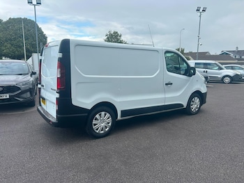 Used Renault Trafic 2017 for sale - 79611907: Photo