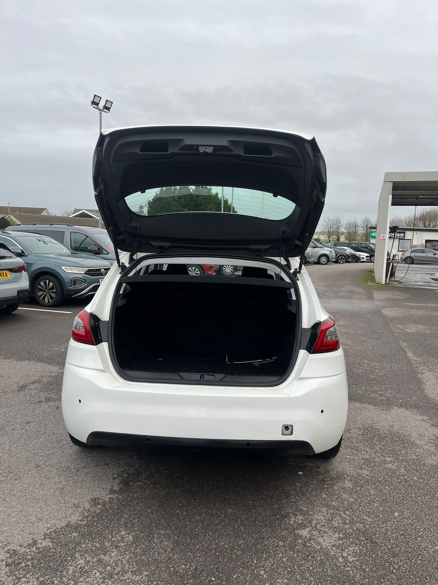 Used Peugeot 308 2019 for sale - 77531955: Photo 2