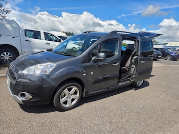 Used Peugeot Partner Tepee 2014 for sale - 78865325: Photo