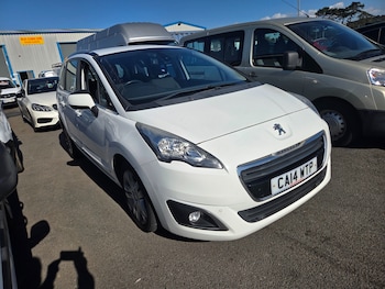 Peugeot - 5008