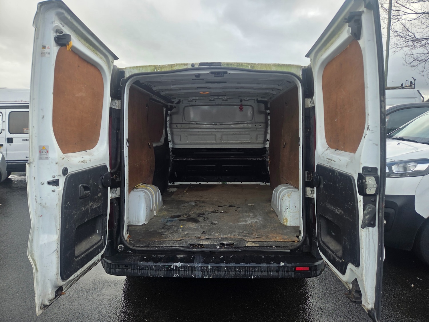 Used Vauxhall Vivaro 2016 for sale - 77475111: Photo 16