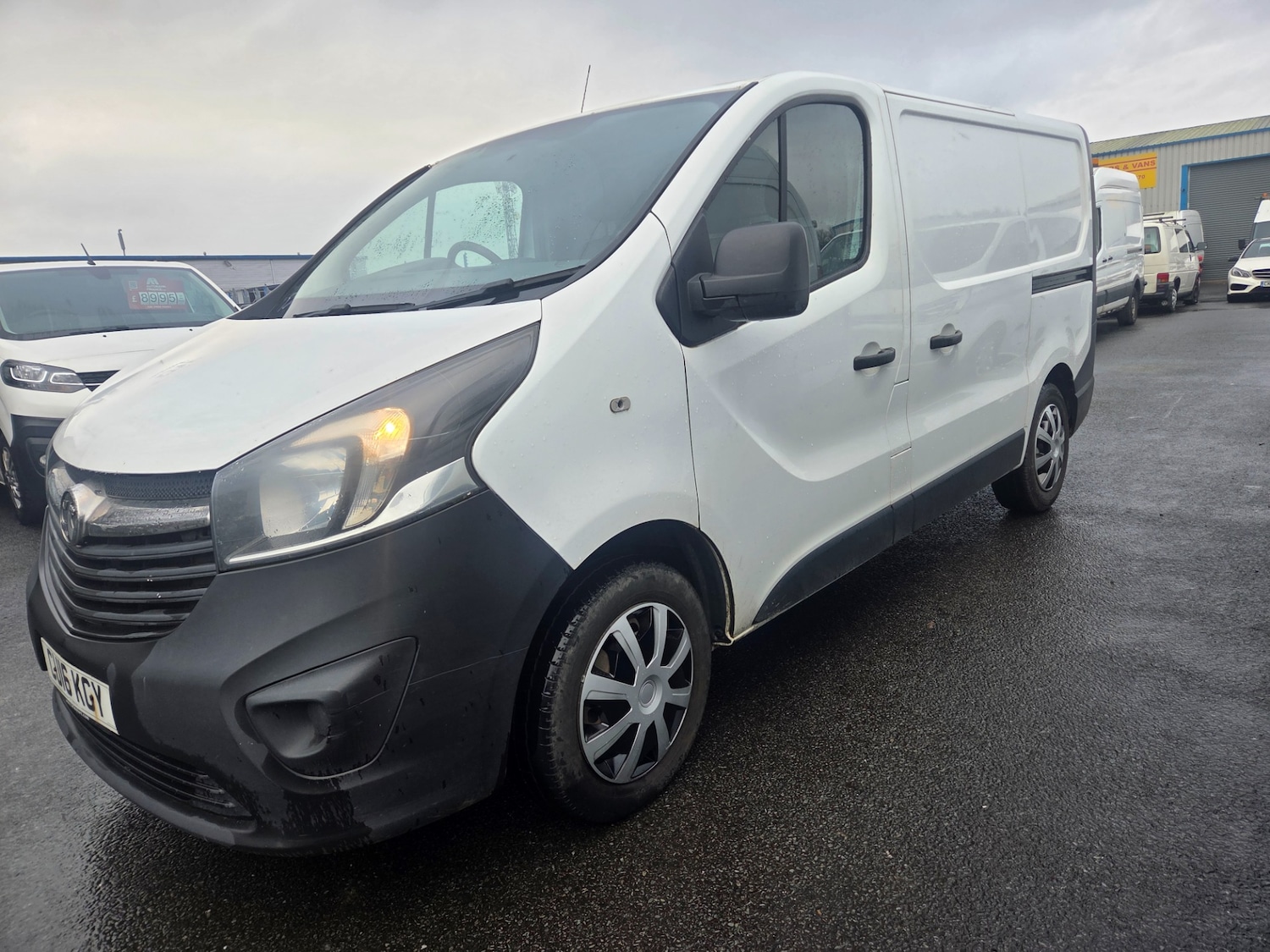 Used Vauxhall Vivaro 2016 for sale - 77475111: Photo 4