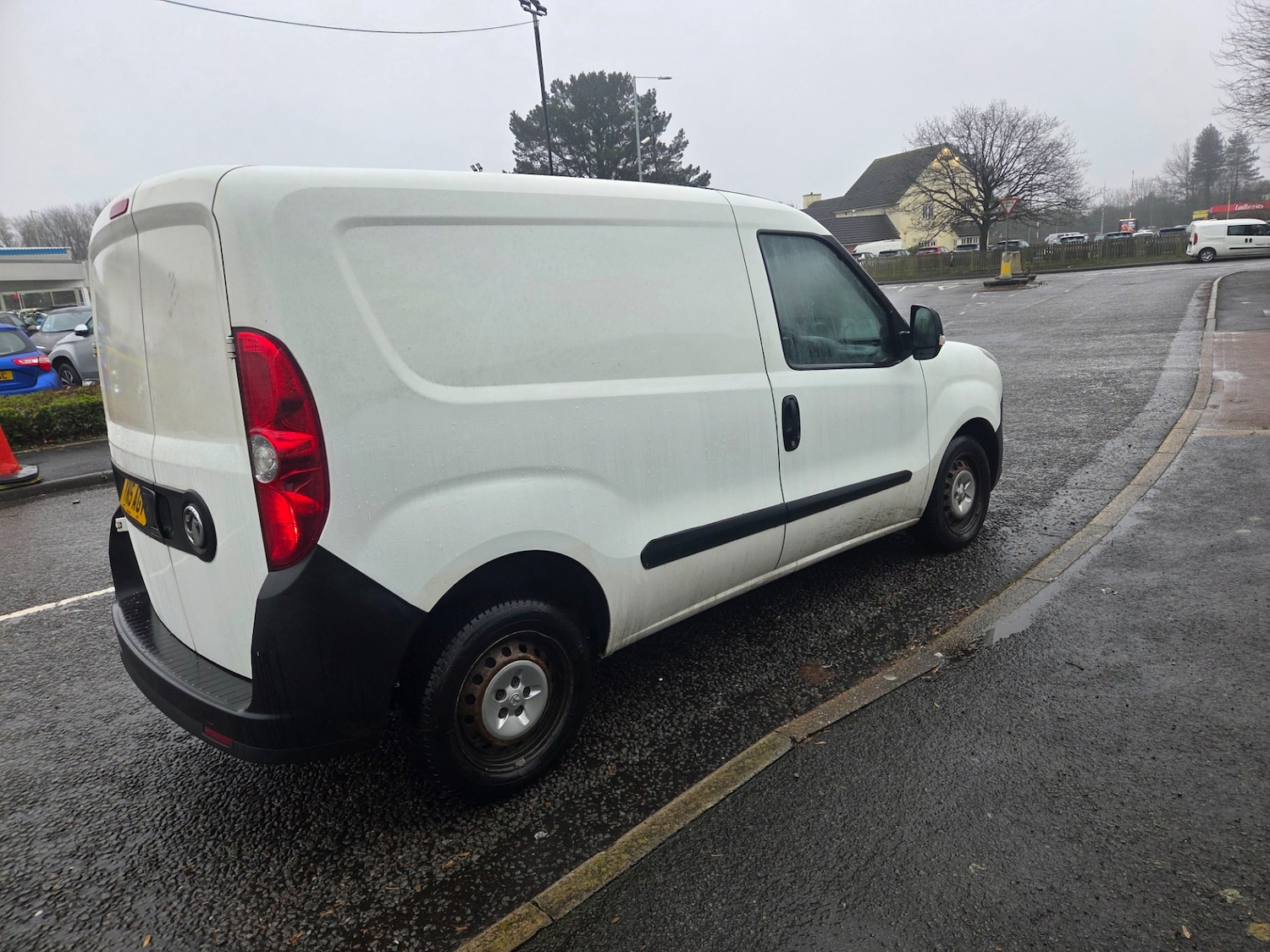 Used Vauxhall Combo 2015 for sale - 77643891: Photo 3