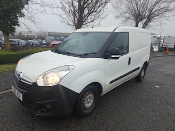 Used Vauxhall Combo 2015 for sale - 77643891: Photo