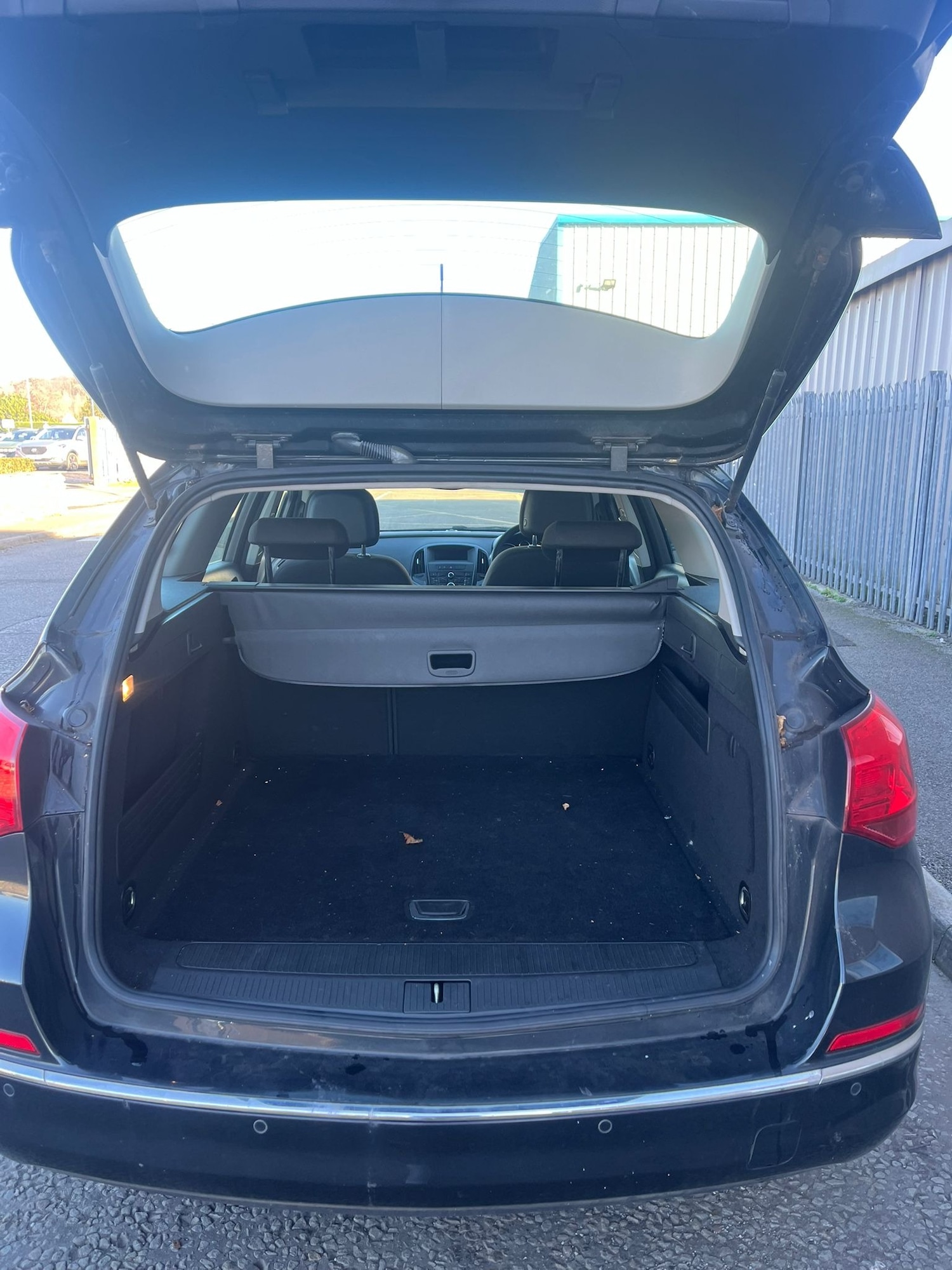 Used Vauxhall Astra 2015 for sale - 77059192: Photo 8