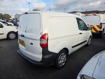 Used Ford Transit Courier 2018 for sale - 76173570: Photo