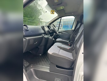 Used Vauxhall Vivaro 2017 for sale - 78868348: Photo