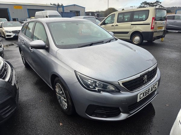 Used Peugeot 308 2018 for sale - 76329661: Photo 12