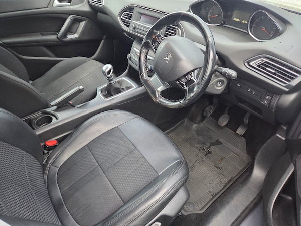 Used Peugeot 308 2018 for sale - 76329661: Photo 9