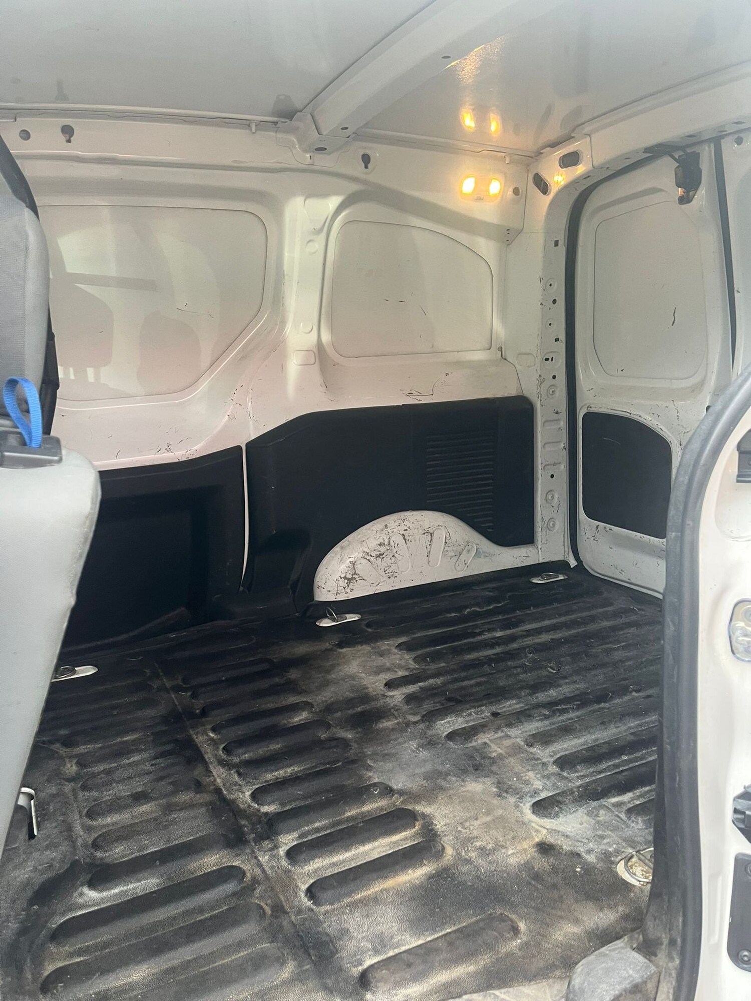 Used Citroen Berlingo 2015 for sale - 76437200: Photo 10