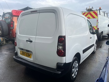 Used Citroen Berlingo 2015 for sale - 76437200: Photo