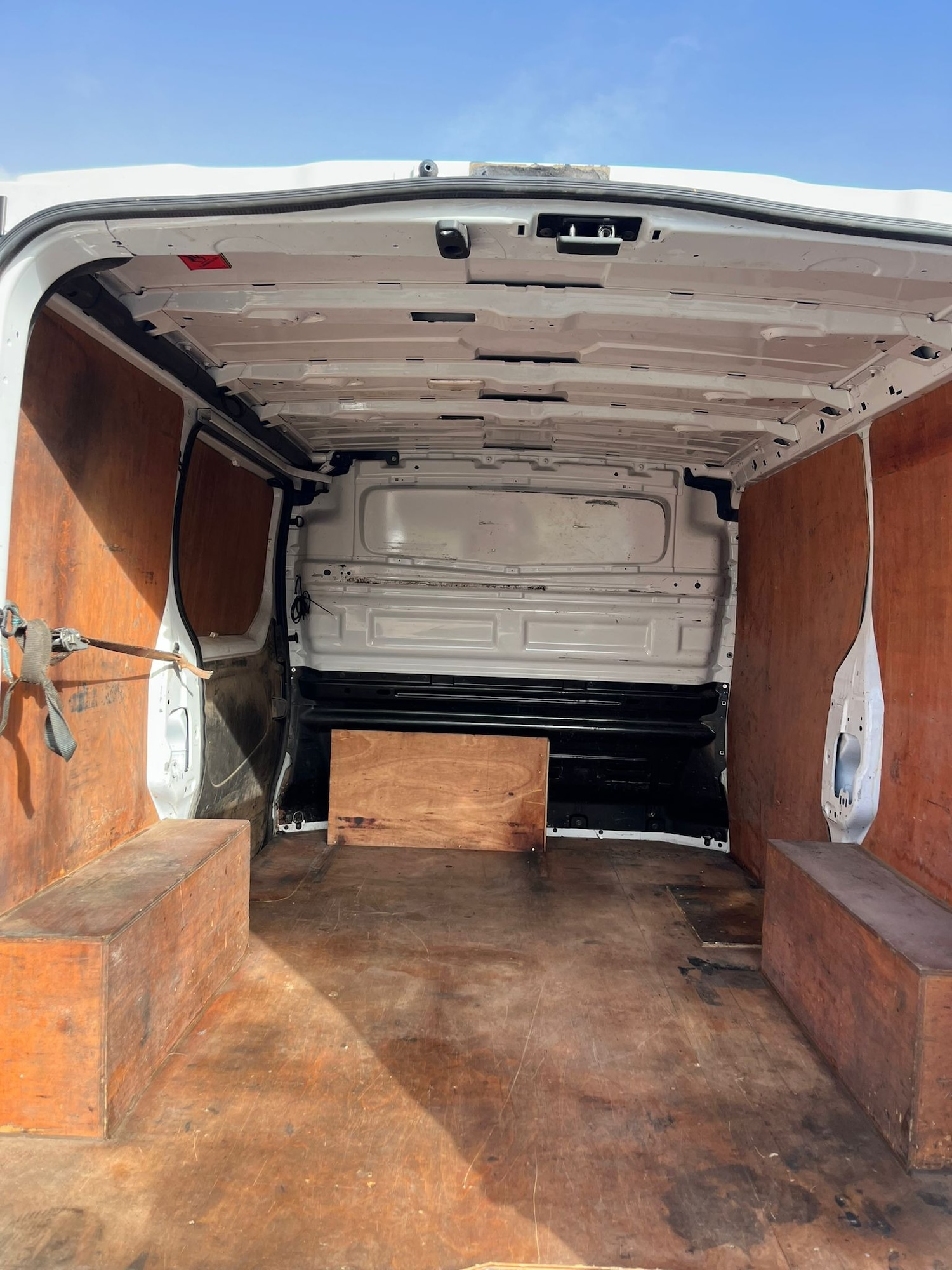 Used Vauxhall Vivaro 2016 for sale - 77541342: Photo 3