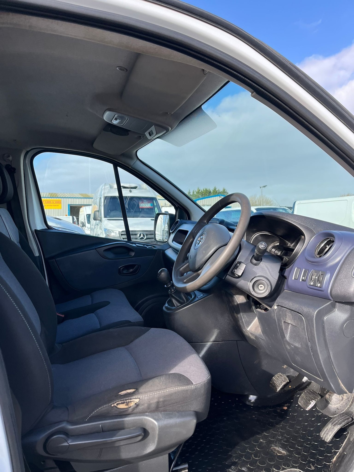 Used Vauxhall Vivaro 2016 for sale - 77541342: Photo 6