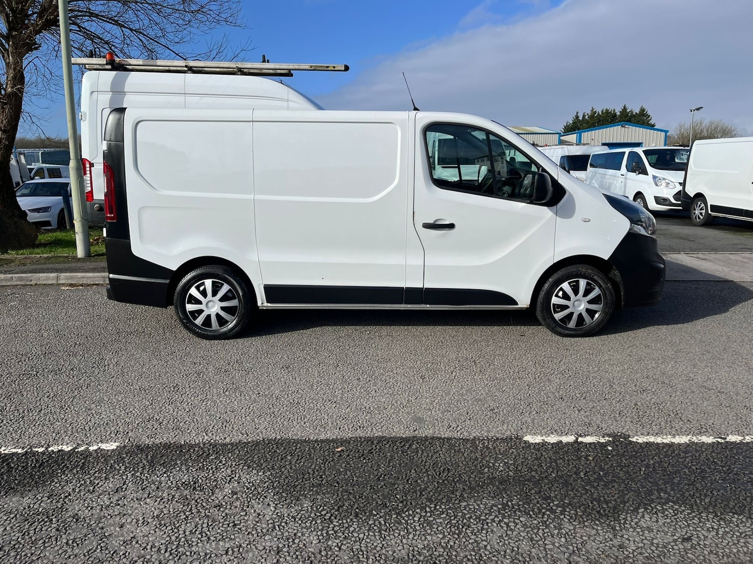 Used Vauxhall Vivaro 2016 for sale - 77541342: Photo 8