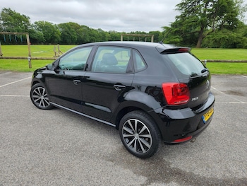 Used Volkswagen Polo 2014 for sale - 79093095: Photo