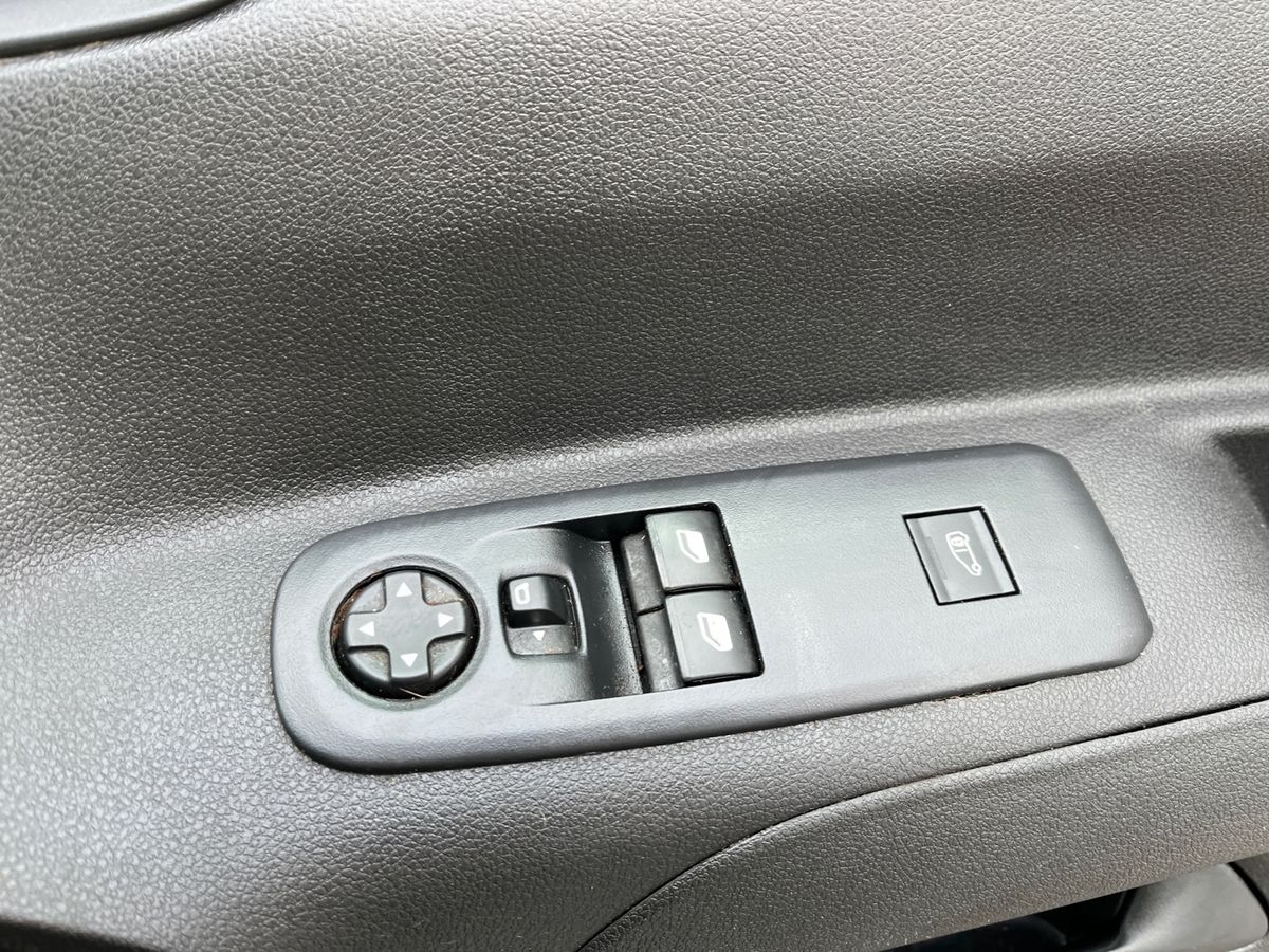 Used Peugeot Partner 2023 for sale - 75717460: Photo 24