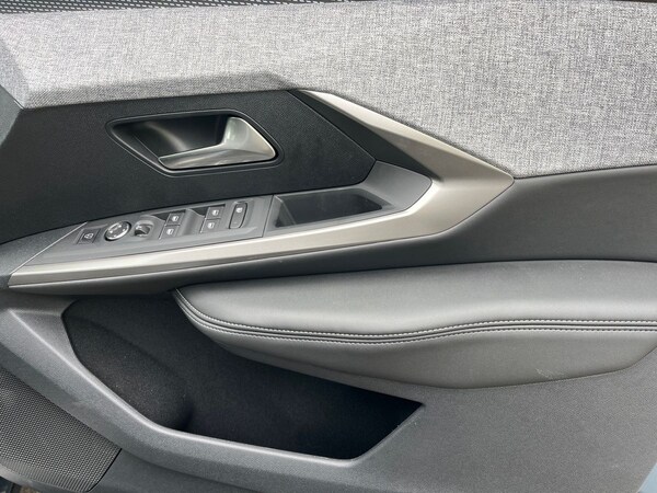 Used Peugeot E-5008 2025 for sale - 75434799: Photo 24