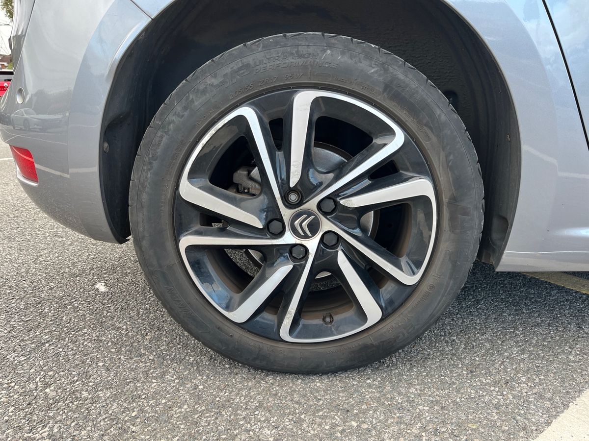 Used Citroen C4 Picasso 2017 for sale - 76040452: Photo 17