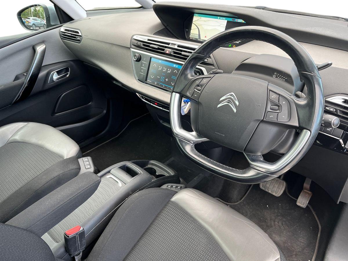 Used Citroen C4 Picasso 2017 for sale - 76040452: Photo 5