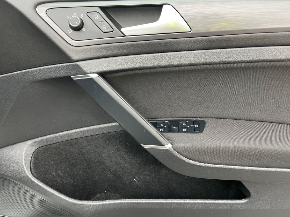 Used Volkswagen Golf 2020 for sale - 76963126: Photo 24