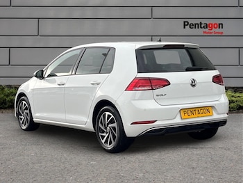 Used Volkswagen Golf 2020 for sale - 76963126: Photo